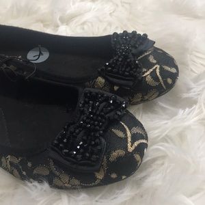 Black Detailed Flats